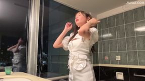 Aina's steamy solo session will leave you breathless