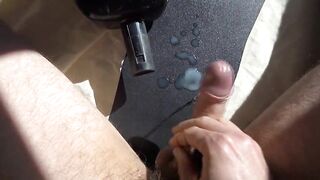 vacuum cleaner fellate, handfree jizz