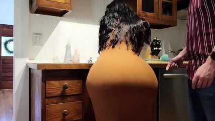 Help! stepson, i m stuck in the kitchen, fucking with bigtits mom