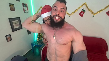 No pelo com gostoso sarado no clima de natal