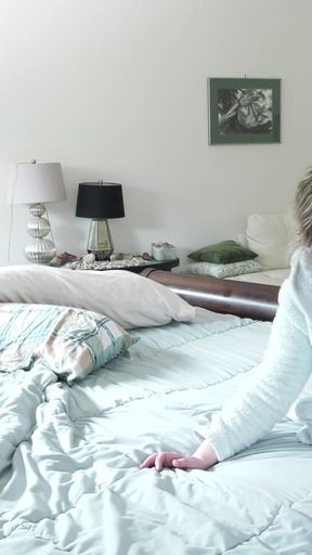 Stepson getting morning fuck with his stepmom   Clip 1