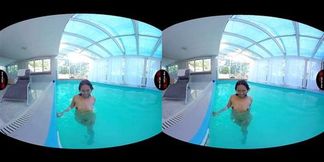 VirtualRealPorn com Swimmer solo