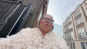 Sandie Candy Cumwalk