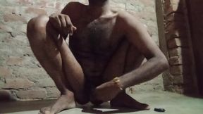 Mote land ki talash mein Dekho Dekho  bhatkana padta hai