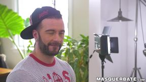 Horny stud Carlos worshipped by hunk Manuel Deboxer through bj