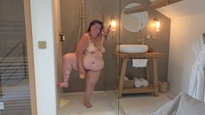I Masturbate in My Shower