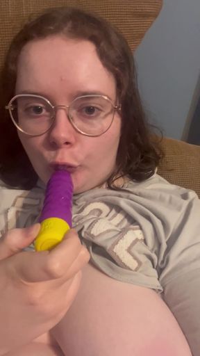 Amateur teen drools while playing with a cute polish dildo