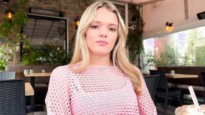 ”Jade, 20 year old chick from Versailles!”