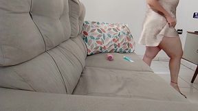 o rapaz cheio de tesao pra fuder seu cu guloso.