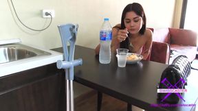 Accident at the housework - short cast leg at home (SCL) part 1
