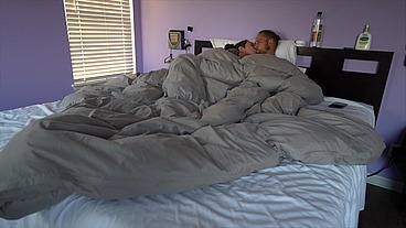 Latina with Dreadlocks and Tattoo's Gets pussy eaten and quick fuck