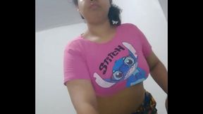 JOGANDO A BUCETINHA NO RITMO DO FUNK