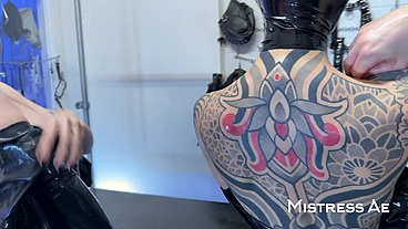 MistressAe & Miss Lilly Sweaty Makeout Session