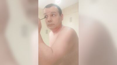 Learning to do makeup