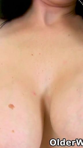 Hard Nippled MILF Annabella Ford From the UK Gets Herself off in the Bathroom