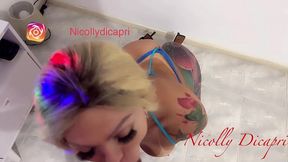 novinho gozou so em coloca a cabecinha na raba da safada