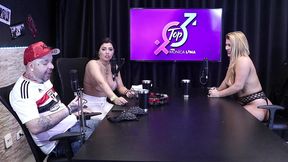 colocando a loira de 4 e tirando sua calcinha, ficando pelada - bruna ferraz