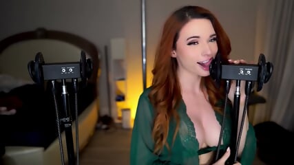 Redhead Knows How To Use That Tounge
