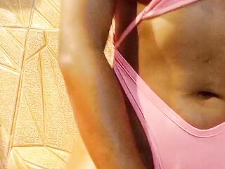 large squirt by breasty lalin girl