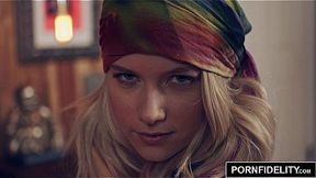 Flexible Yoga Babe Arya Faye Gets Creampied Deep