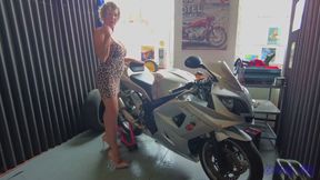 Motorbike MILF