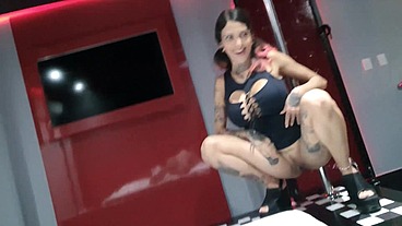 A QweenSG foi minha sobremesa depois da festa e jantar!