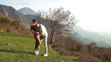 Amateur Horny Couple Having Spontaneous Sex in the Mountains