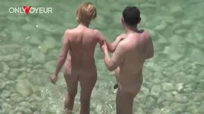 couple tries discreet fucking under sun but gets voyeur filmed
