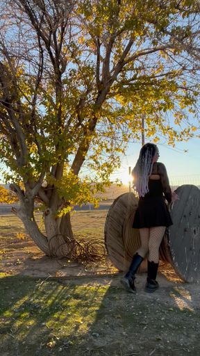 Sexy Goth Girl Takes Hot Pee