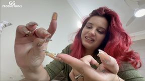 The giantess is having fun once again as she pleases! - Isa Redsoles - (MP4-HD 1080p)