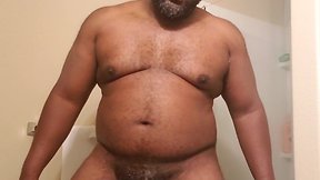 Sensual black bull pleasures his bbc
