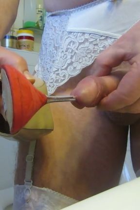 Sliding the heel deep inside