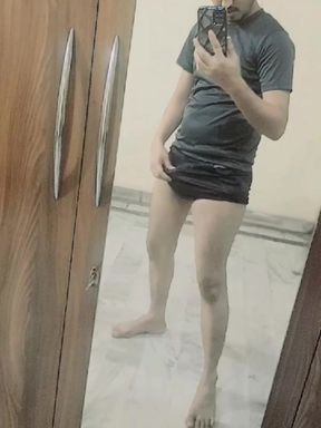 Desi lund khada hai