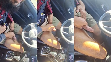 Gozando gostoso na rodovia