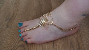 #5 Your face is always at my feet
