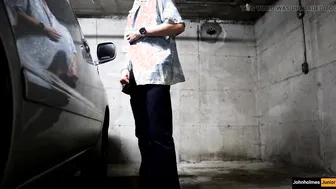 JohnHolmesJunior risky solo show in busy Vancouver parking garage