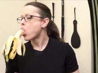 Pumped up Honey Deepthroats Banana