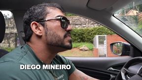 trabalhando de motorista e o passageiro deu em cima. pagou a corrida com o cuzao.