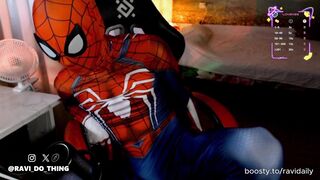 SPIDER DUDE wanking off and jism while zizzing in bootie