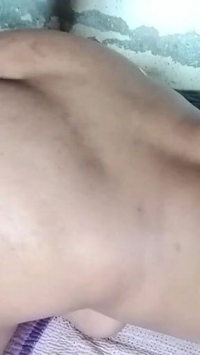 Thrilling moment from &quot;Mumbai College Girl Lose Her Virginity First Time&quot;