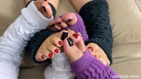 Goddess Kiffa Dolce Amaran and Juliette - Footsie sexy long toes wearing leg warmers - FOOTSIE - TOES - LONG TOES - SEXY TOES - GIRLS FEET - FOOT FETISH