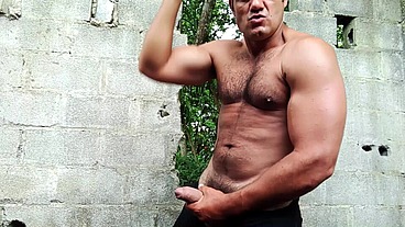 YURI GAÚCHO - BRAZILIAN XXL COCK BIG CUMSHOT