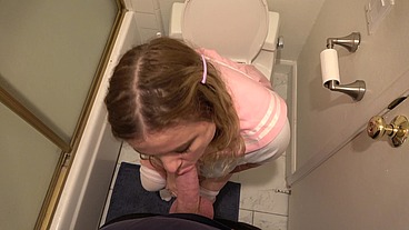 Stepdaughter creampied in the bathroom