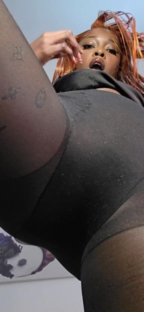 Amateur teen in pantyhose shows off her pussy