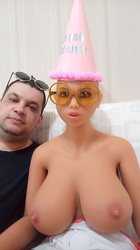 Tourist breasts doll mondial 2026  San Francisco