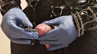 DroneDoll CD-Betina sounds her Sissy-Clitty in black Protection and spandex