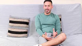 Bait: Cesar Straight: Izzy - Cesar Rossi