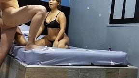 me trajo esta vez una vieja !!