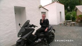 si tu me suces je te fais une reduction sur le prix