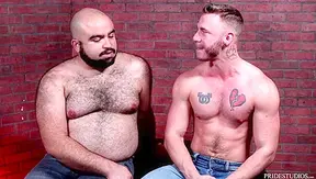 Rough Bearback Action - Muscled Hunk Rides and Cums All Over That Juicy Ass